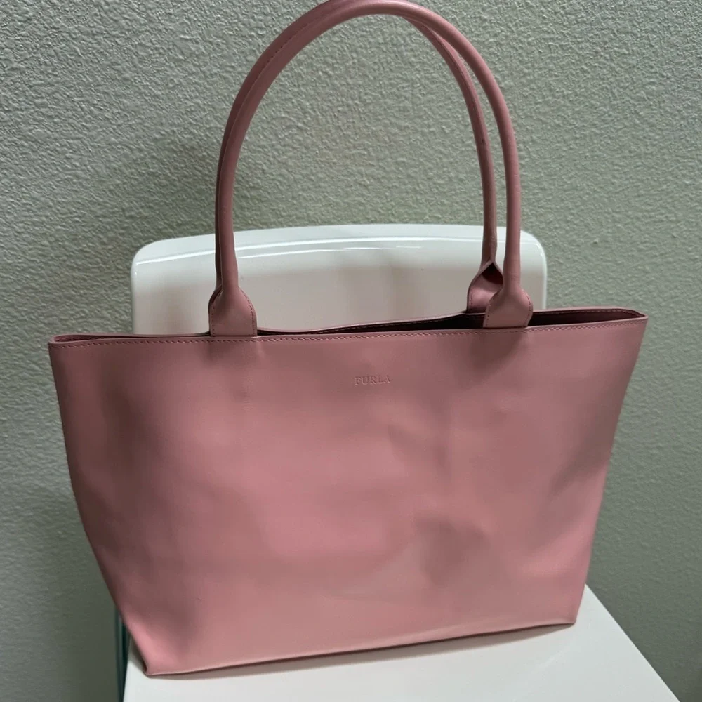 FURLA Vintage Designer Maeve Pink Vegan Leather Tote Bag with Gold Hardware - Picture 1 of 11